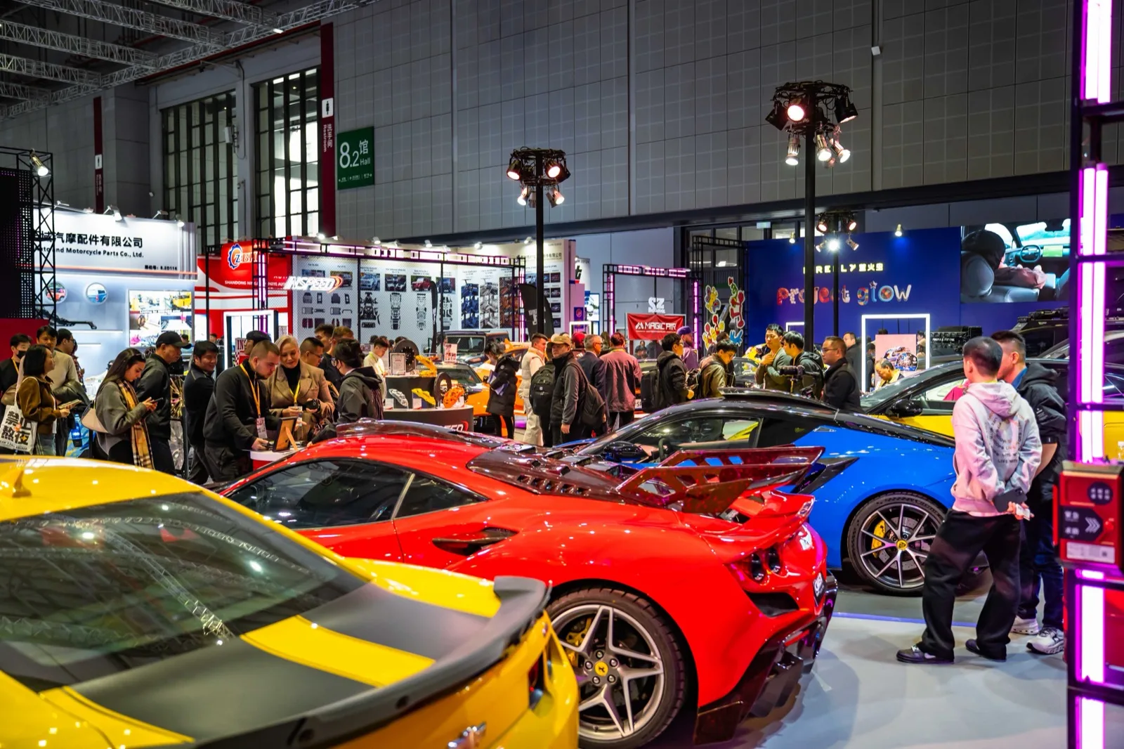Cars lined up on the show floor in hall 8.2