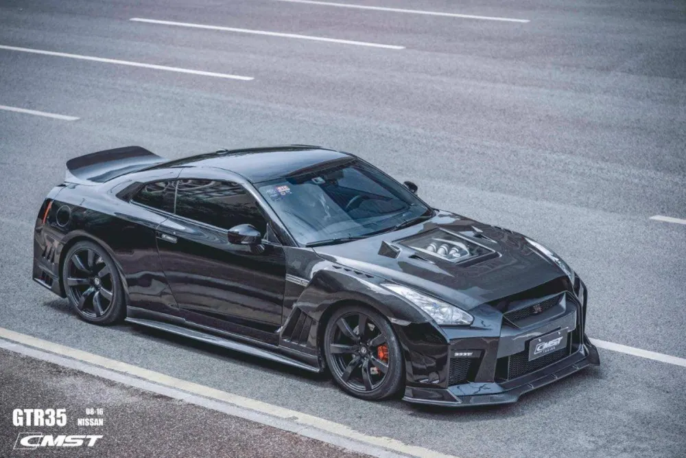 CMST carbon fiber spoilers for the Nissan GT-R R35