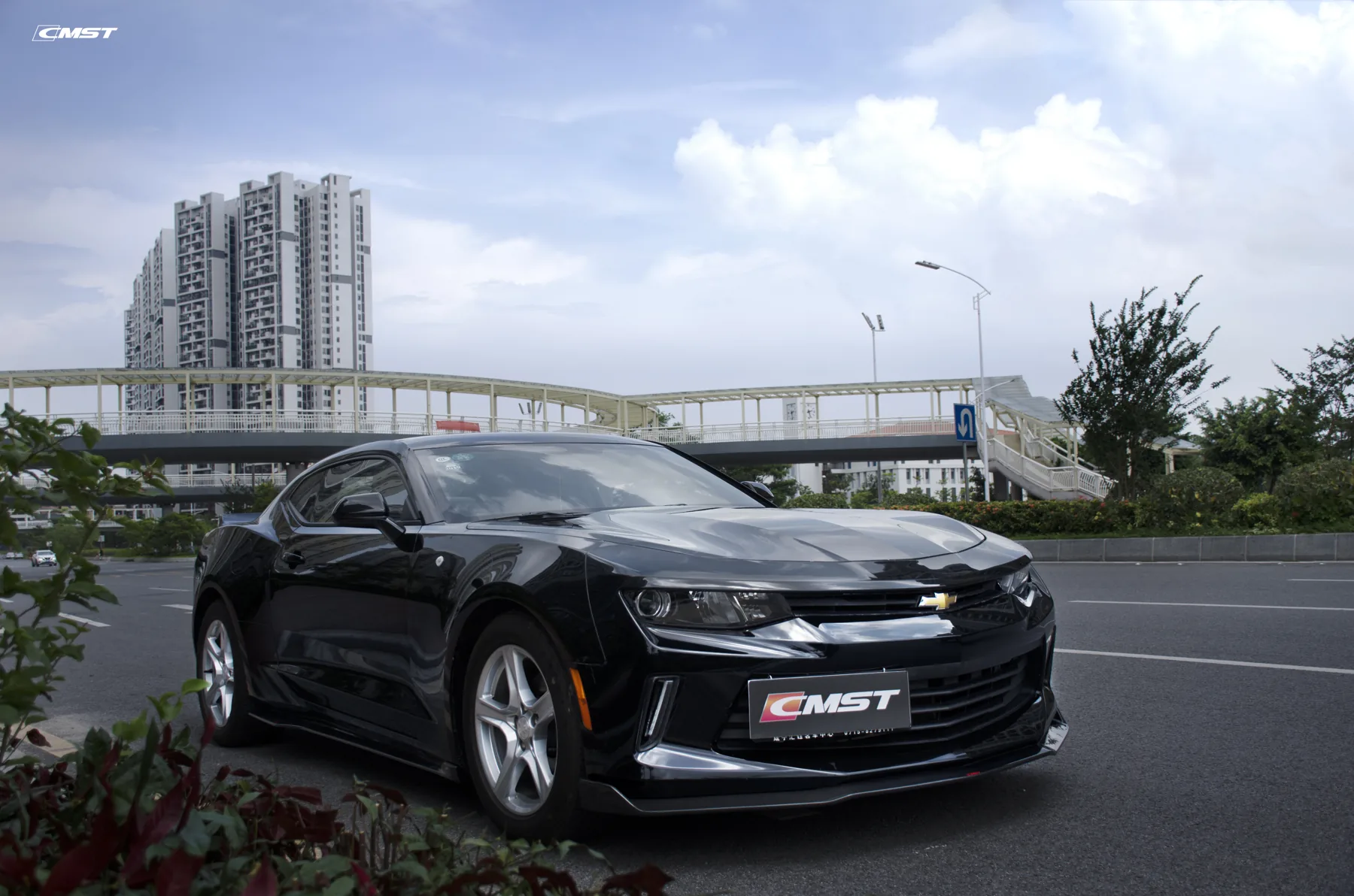 Chevrolet Camaro fitted with a CMST carbon fiber kit