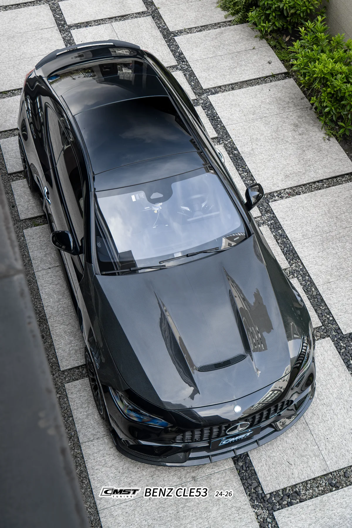Hood C · Center Vent fitted on the car