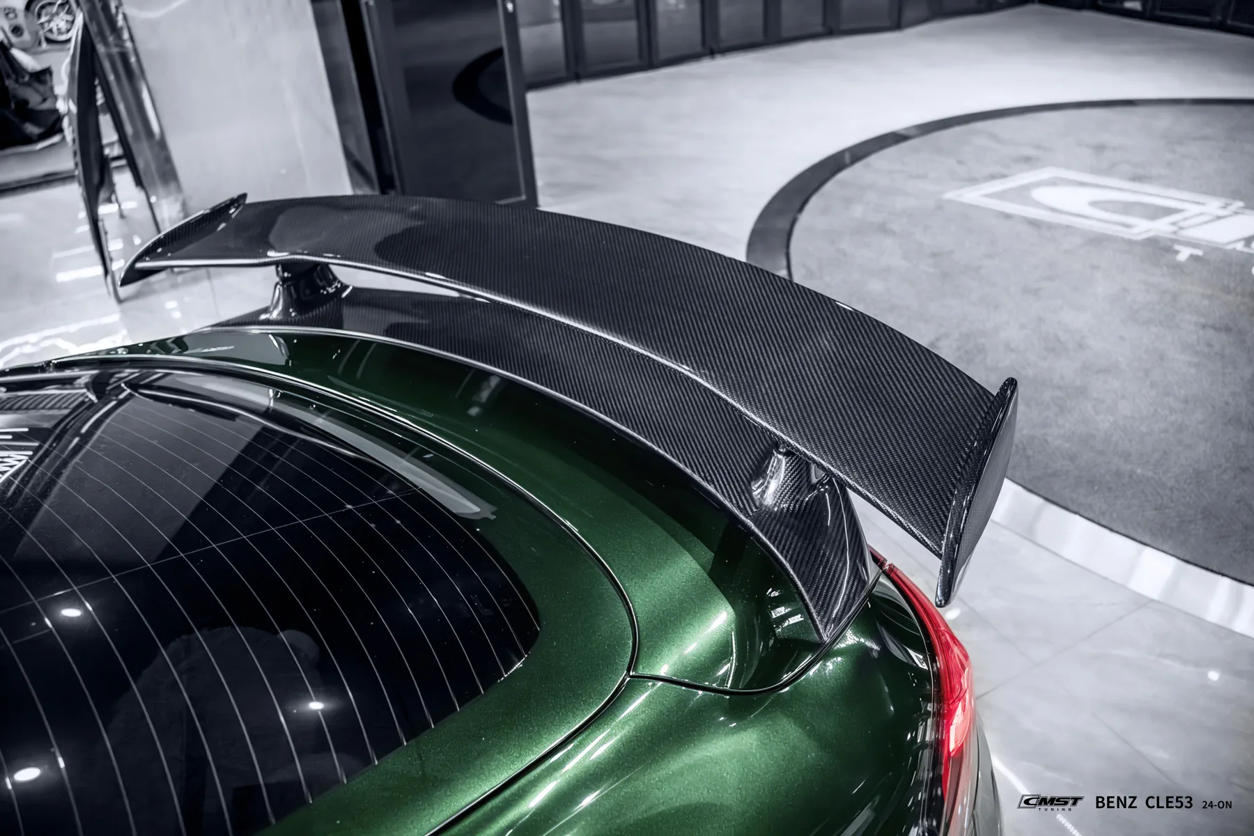 Rear Wing A · Double-Deck — view 4